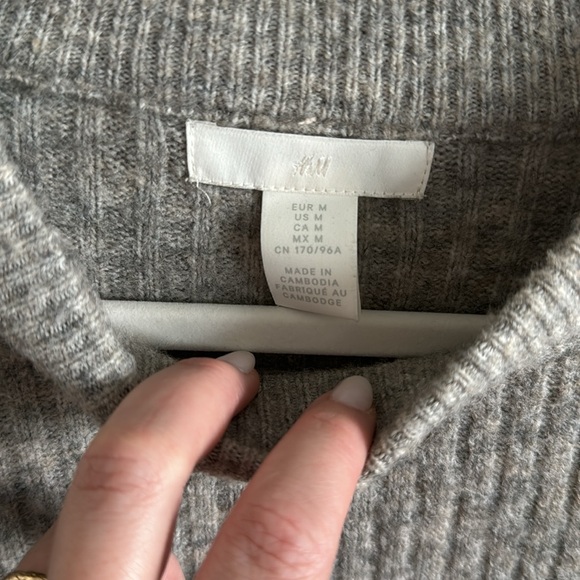 H&M Ribbed Tunic Sweater - Picture 5 of 6